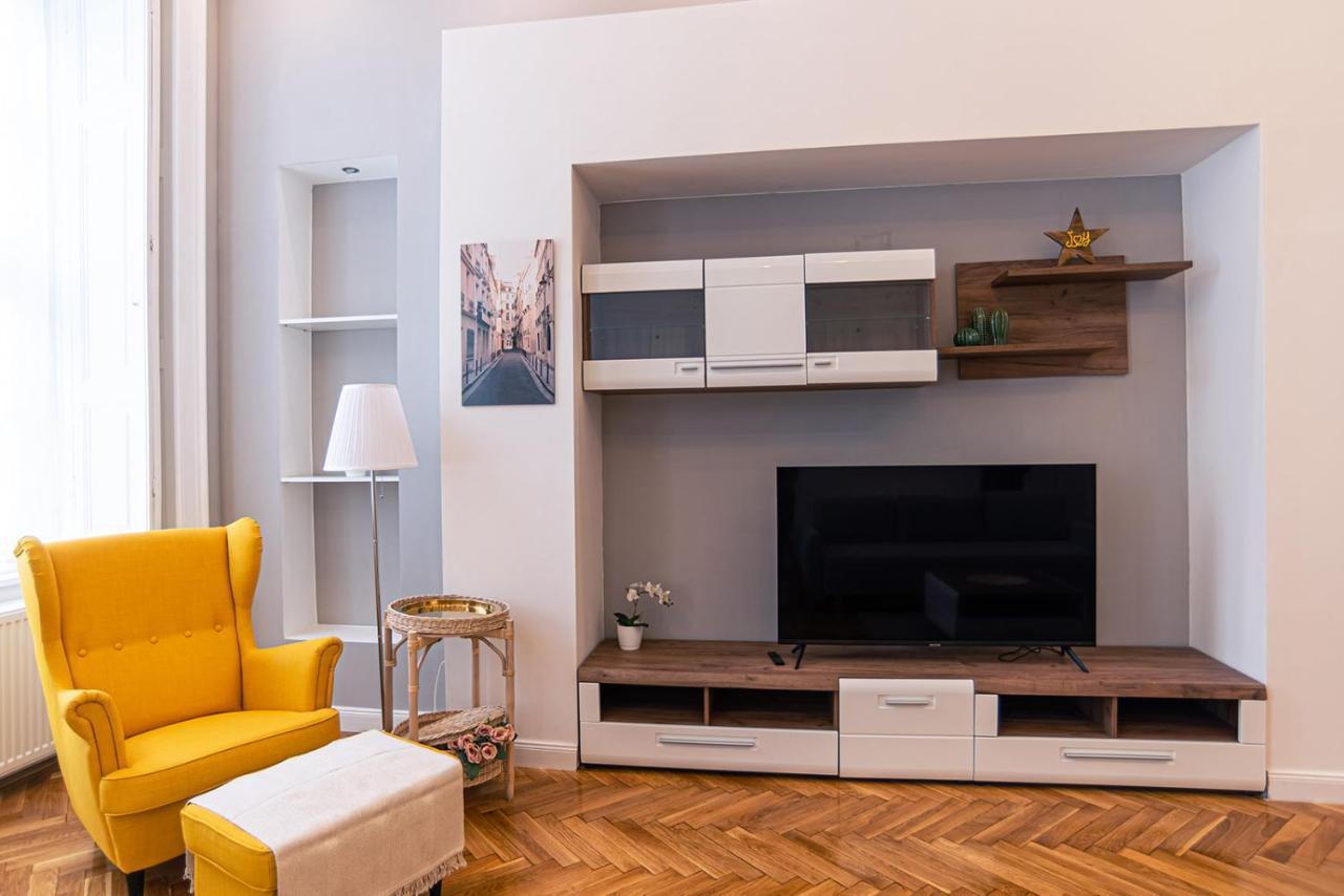Joy Apartments On Kiraly Street Budapešť Exteriér fotografie